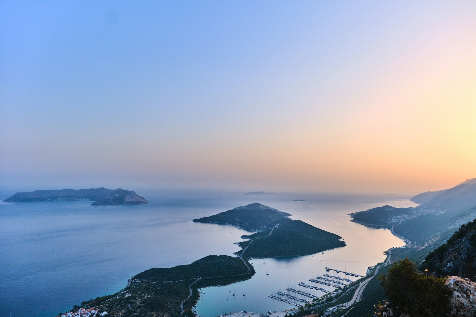 Kaş: A Captivating Blend of History, Adventure, and Serenity